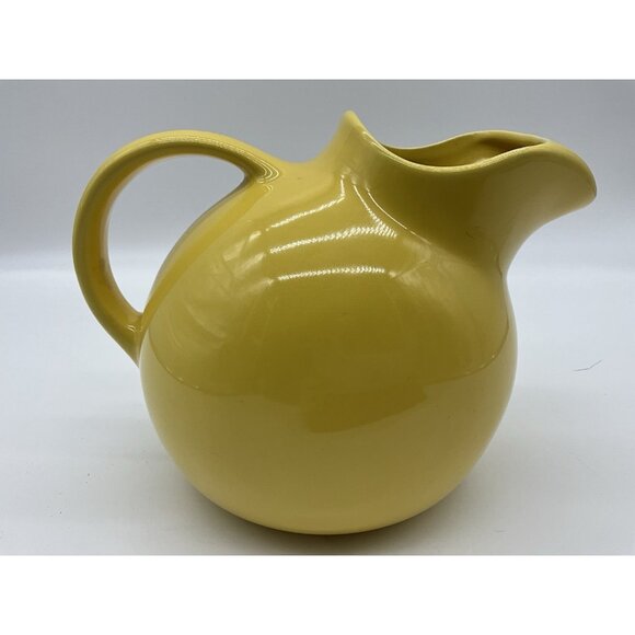 Franciscan Vintage Yellow Ball Pitcher with Ice Lip Made in California 1949-1953 - Picture 6 of 12